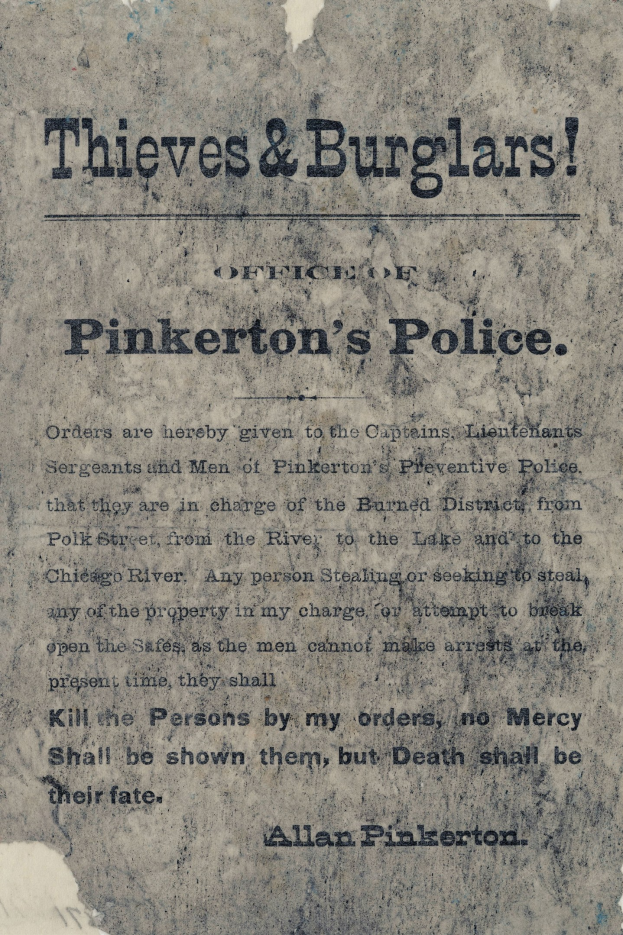Plakat mit fettem schwarzem Text "Diebe & Einbrecher Pinkertons Polizei" in der Mitte auf einem weißen Hintergrund eingerahmt von einem schmalen schwarzen Rand.