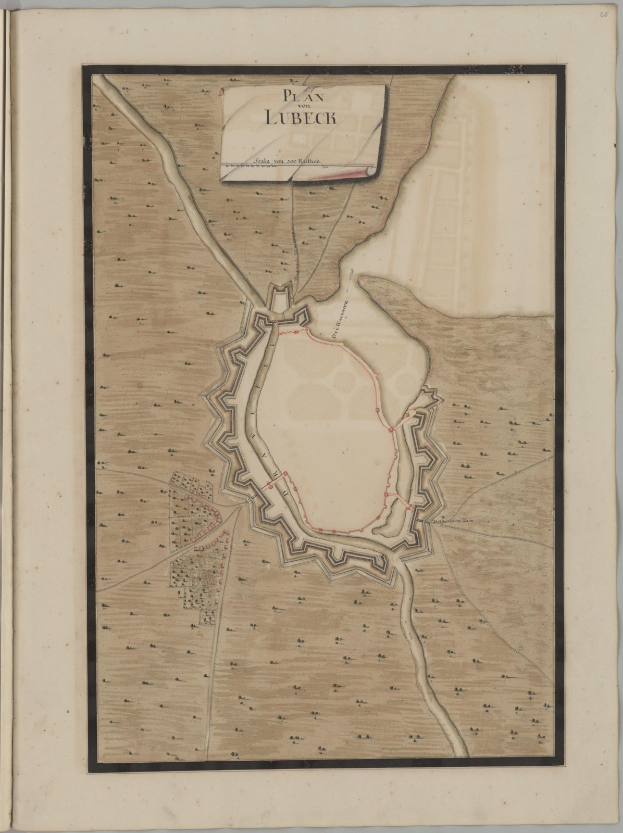 Ein abgenutztes Buch mit einer detaillierten historischen Karte von Lübeck, Deutschland, das Straßen, Gebäude und Sehenswürdigkeiten zeigt und von Texten über die Bevölkerung, Geschichte und Kultur der Stadt begleitet wird.
