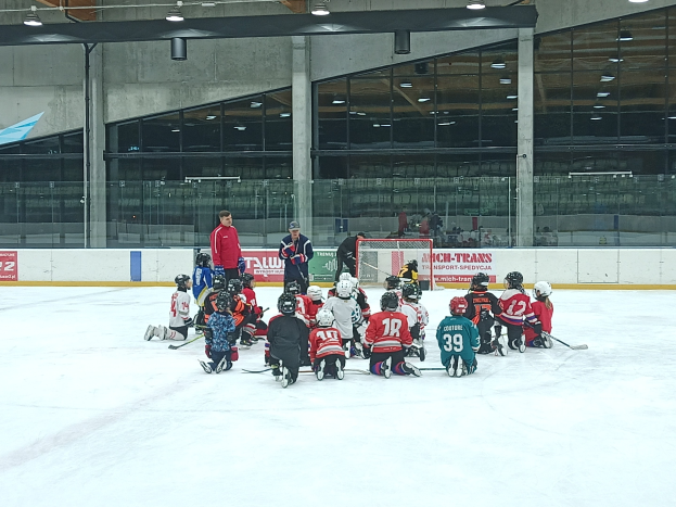 CHTC und CSV Marathon laden zum        Spaß, Sport und guter Stimmung bei der Krefelder Eltern-Hockey-EM ein