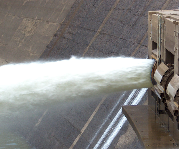 Die Fluss-Turbinen von Energyminer sind real. Die günstige Baseload-Behauptung benötigt Betriebsdaten.